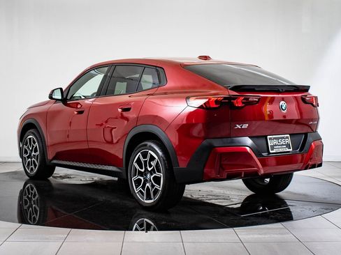 Certified 2025 BMW X2 xDrive28i image 11