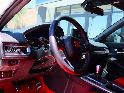 Used 2024 Honda Civic Type R image 41