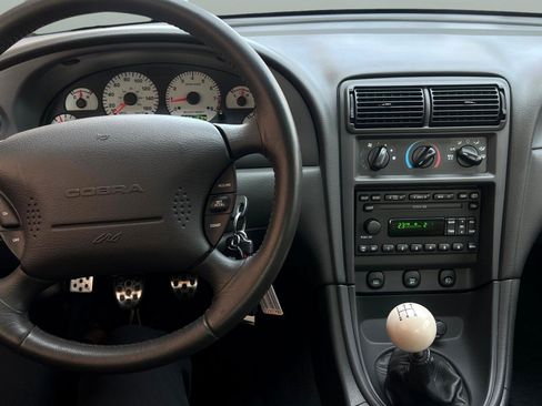 Used 2001 Ford Mustang Cobra image 25