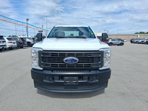 Used 2024 Ford F250 XL w/ FX4 Off-Road Package AWD/4WD image 2