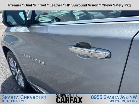 Used 2023 Chevrolet Traverse Premier AWD/4WD image 10