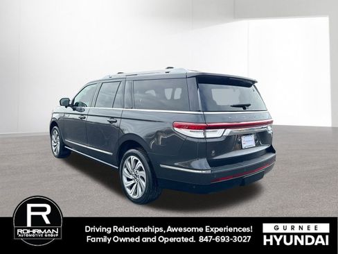 Used 2023 Lincoln Navigator L Reserve image 7