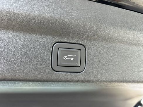 New 2026 Cadillac Escalade IQ Luxury 1 image 11