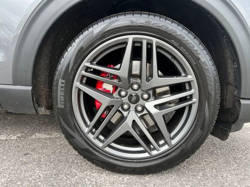 Used 2025 Ford Explorer ST image 13