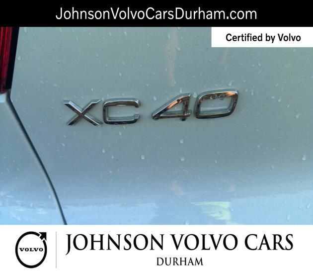 Certified 2024 Volvo XC40 B5 Plus w/ Protection Package Premier AWD/4WD image 6