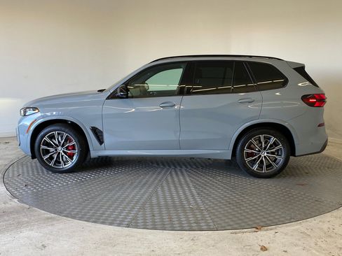 New 2026 BMW X5 M60i w/ Executive Package image 2