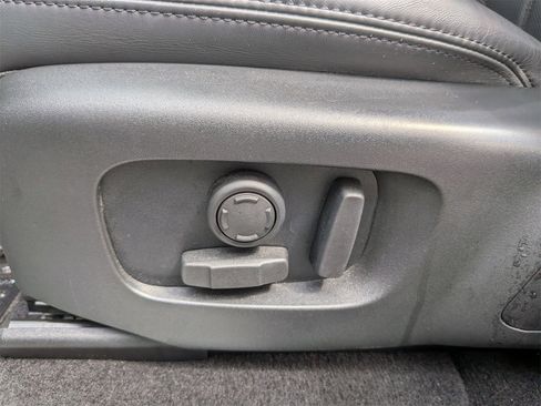 Used 2022 Land Rover Range Rover Sport HSE Silver Edition image 16