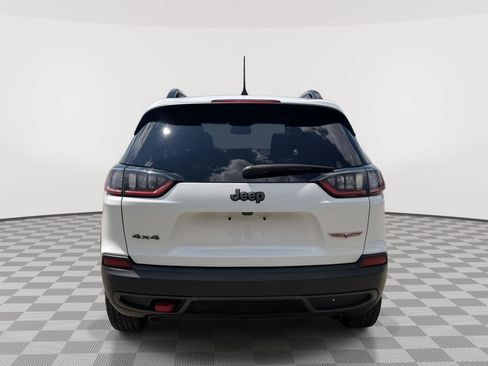 Used 2022 Jeep Cherokee Trailhawk w/ Sun, Sound & Nav Group AWD/4WD image 4