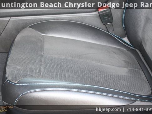 Used 2023 Jeep Grand Cherokee Trailhawk image 39