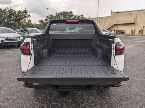 New 2025 Hyundai Santa Cruz SE image 12