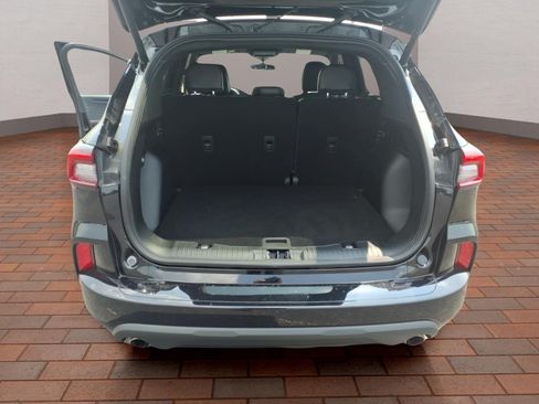 Used 2023 Ford Escape ST-Line Select AWD/4WD image 28