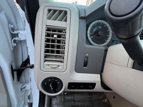 Used 2009 Ford Escape 4WD Hybrid image 51