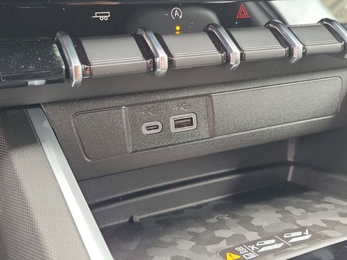 New 2026 Chevrolet Colorado LT image 10