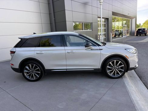 Used 2020 Lincoln Corsair Reserve w/ Equipment Group 201A AWD/4WD image 4
