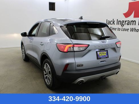 Used 2022 Ford Escape SEL w/ Class II Trailer Tow Package image 2