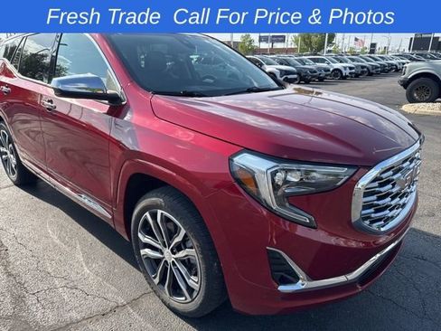 Used 2019 GMC Terrain Denali w/ Driver Alert Package II AWD/4WD image 8