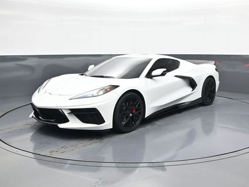Used 2021 Chevrolet Corvette Stingray Preferred Cpe w/ 2LT RWD image 3