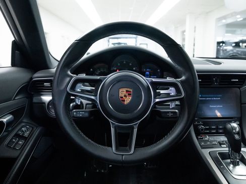 Used 2018 Porsche 911 Carrera RWD image 11
