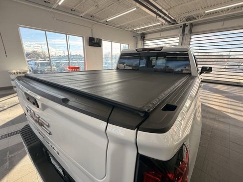 Used 2022 GMC Sierra 1500 Denali image 13