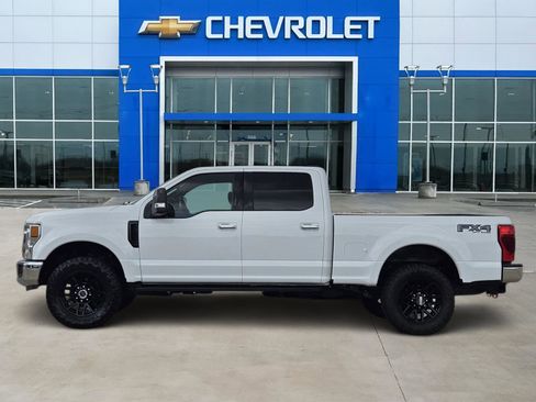 Used 2022 Ford F350 Lariat w/ Chrome Package image 3