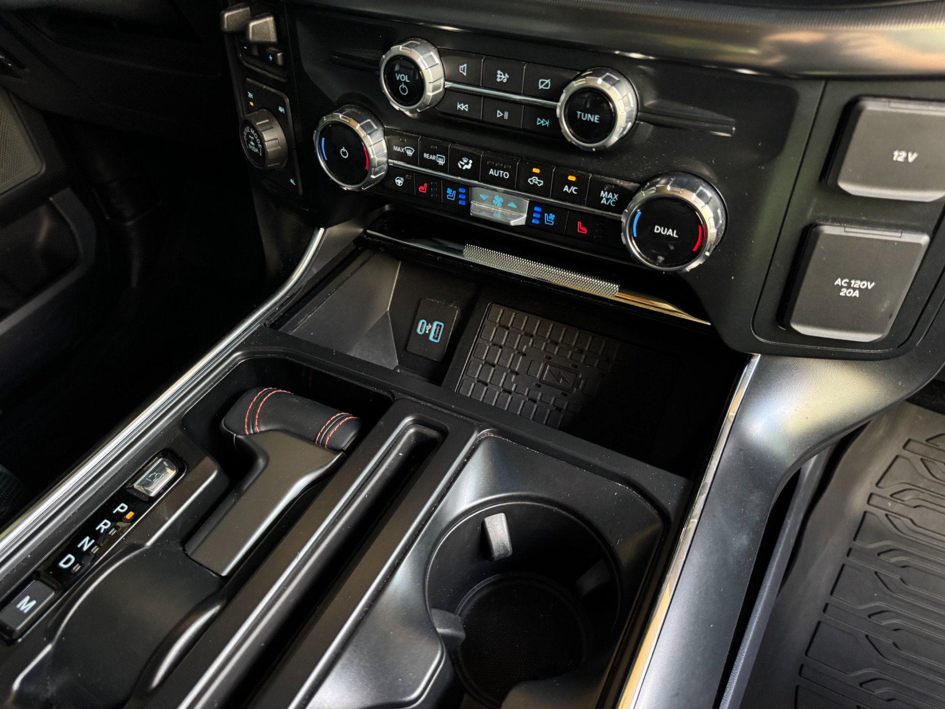 Used 2024 Ford F150 Raptor AWD/4WD image 31