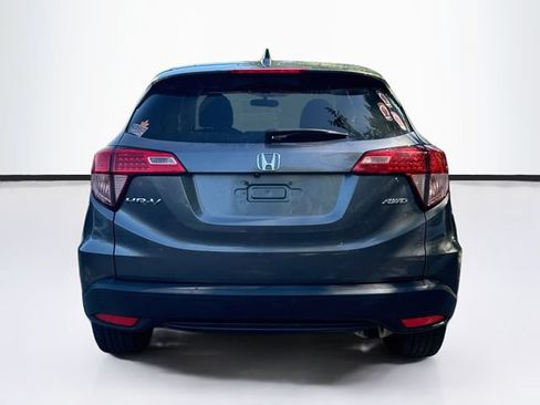 Used 2018 Honda HR-V EX image 7