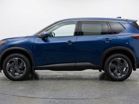 Used 2025 Nissan Rogue SV AWD/4WD image 5
