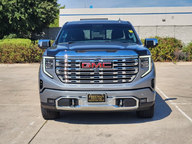 Used 2024 GMC Sierra 1500 Denali w/ Denali Reserve Package AWD/4WD image 3