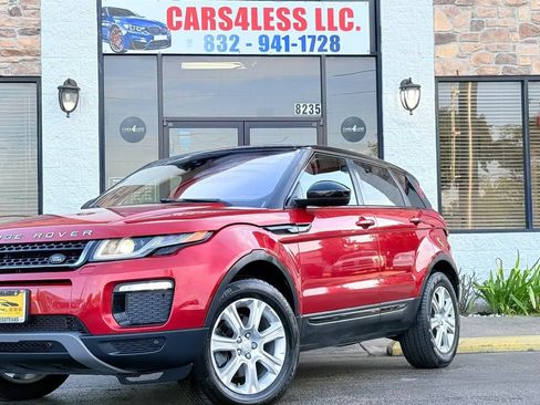Used 2017 Land Rover Range Rover Evoque SE AWD/4WD image 2