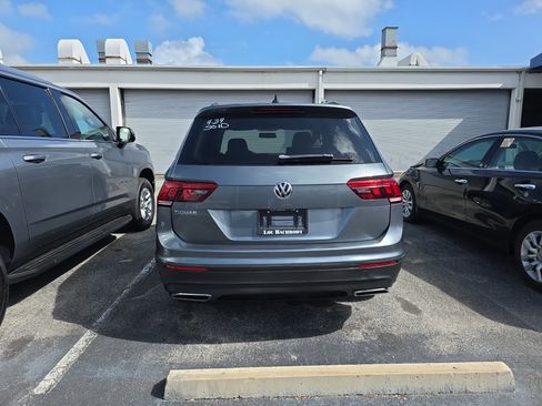 Used 2020 Volkswagen Tiguan S image 5
