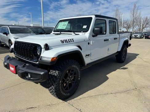 New 2026 Jeep Gladiator Sport AWD/4WD image 3