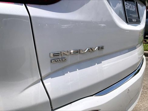Used 2021 Buick Enclave Avenir w/ Avenir Technology Package AWD/4WD image 29