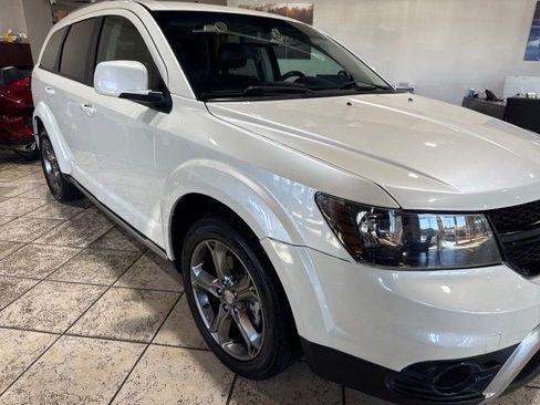 Used 2017 Dodge Journey Crossroad w/ Popular Equipment Group image 2