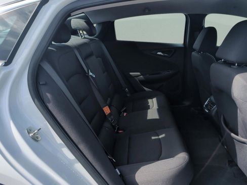 Used 2025 Chevrolet Malibu LT FWD image 21