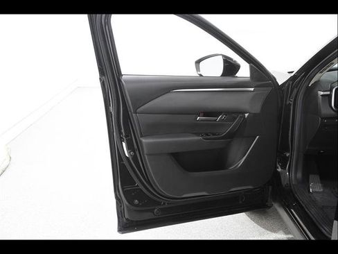 Certified 2025 MAZDA CX-50 AWD 2.5 S w/ Preferred Package image 4