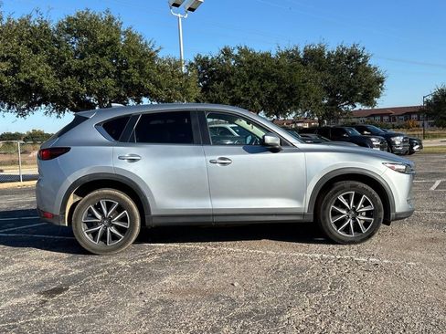Used 2018 MAZDA CX-5 Touring w/ Preferred Equipment Package image 4