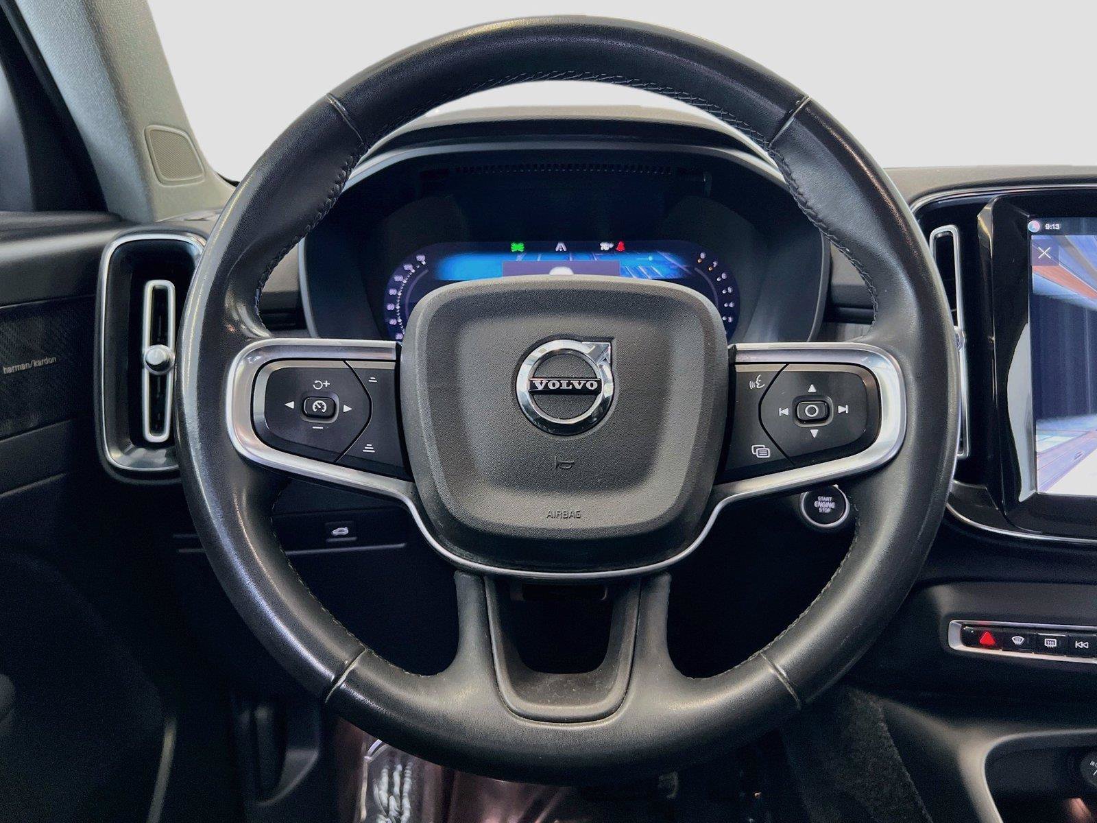 Used 2023 Volvo XC40 B5 Ultimate w/ Protection Package Premier AWD/4WD image 18