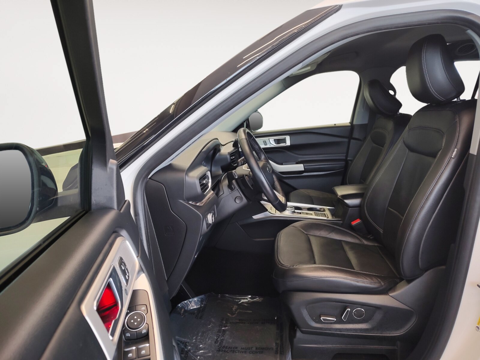 Used 2020 Ford Explorer Limited RWD image 23