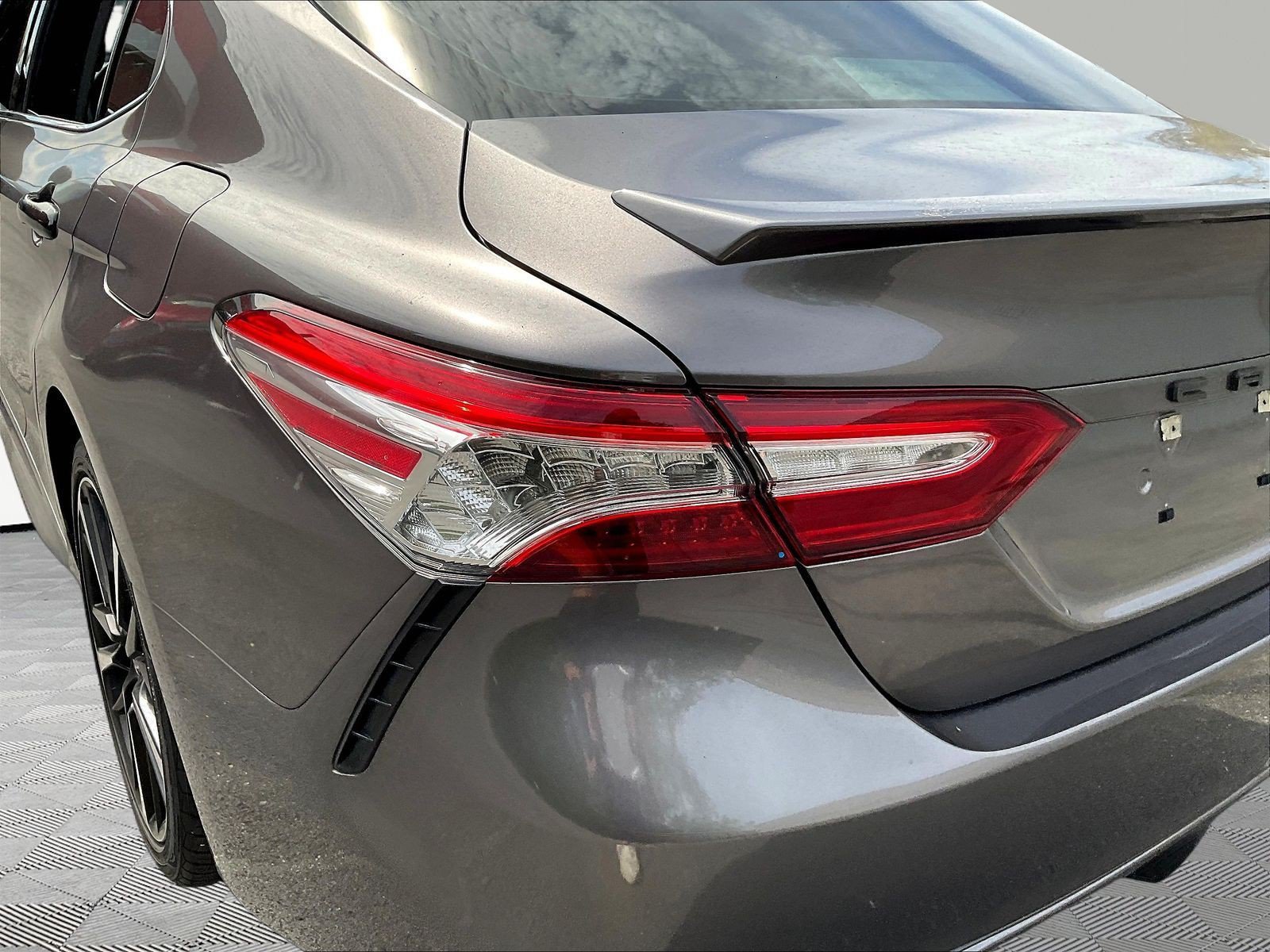 Used 2020 Toyota Camry XSE FWD image 23