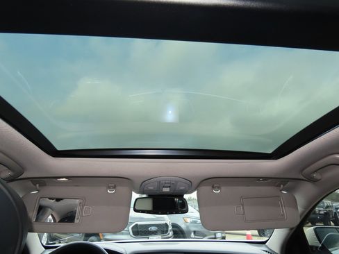 Used 2017 Genesis G80 3.8 w/ Option Group 03 image 23