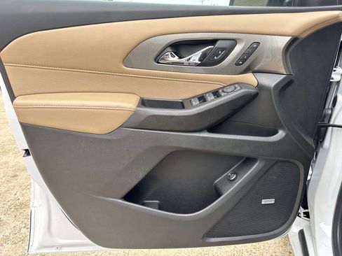Used 2022 Chevrolet Traverse Premier w/ LPO, Floor Liner Package FWD image 18