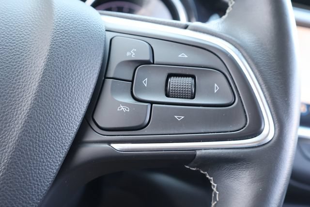 Used 2022 Buick Encore GX Essence w/ Advanced Technology Package FWD image 24