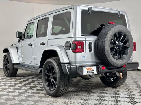 Used 2022 Jeep Wrangler Unlimited Sahara w/ Cold Weather Group image 40