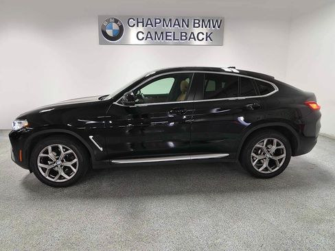Used 2022 BMW X4 xDrive30i w/ Convenience Package AWD/4WD image 3
