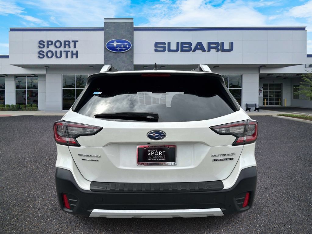 Used 2022 Subaru Outback Touring XT AWD/4WD image 5