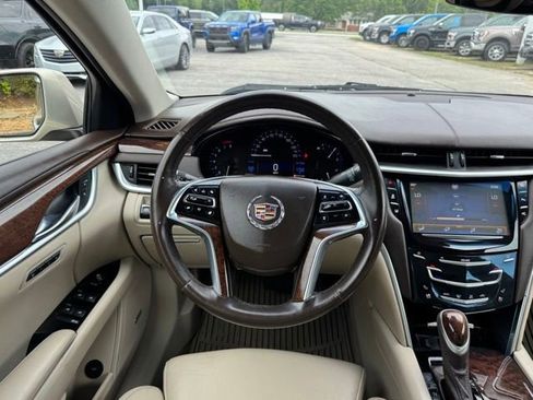 Used 2014 Cadillac XTS Luxury w/ Driver Awareness Package FWD image 19
