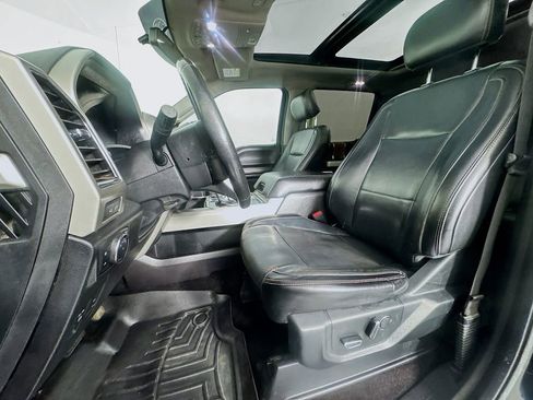 Used 2017 Ford F150 Lariat image 25