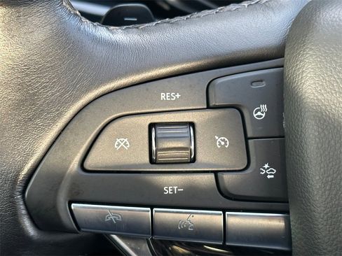 Used 2022 Cadillac XT6 Premium Luxury w/ LPO, Radiant Package image 31