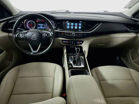 Used 2018 Buick Regal Essence w/ Driver Confidence Package #1 FWD image 29