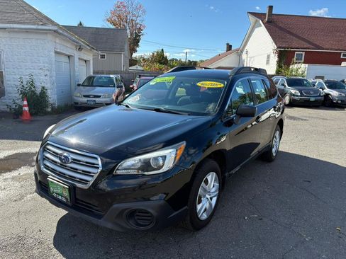 Used 2016 Subaru Outback 2.5i image 2